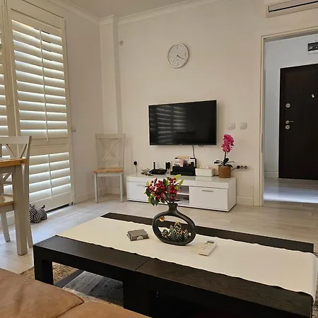 In The Heart Of Plovdiv&free Parking